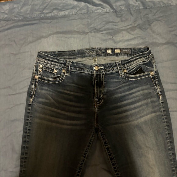 Miss me jeans size 34 inseam 30 great look and design - Picture 3 of 4